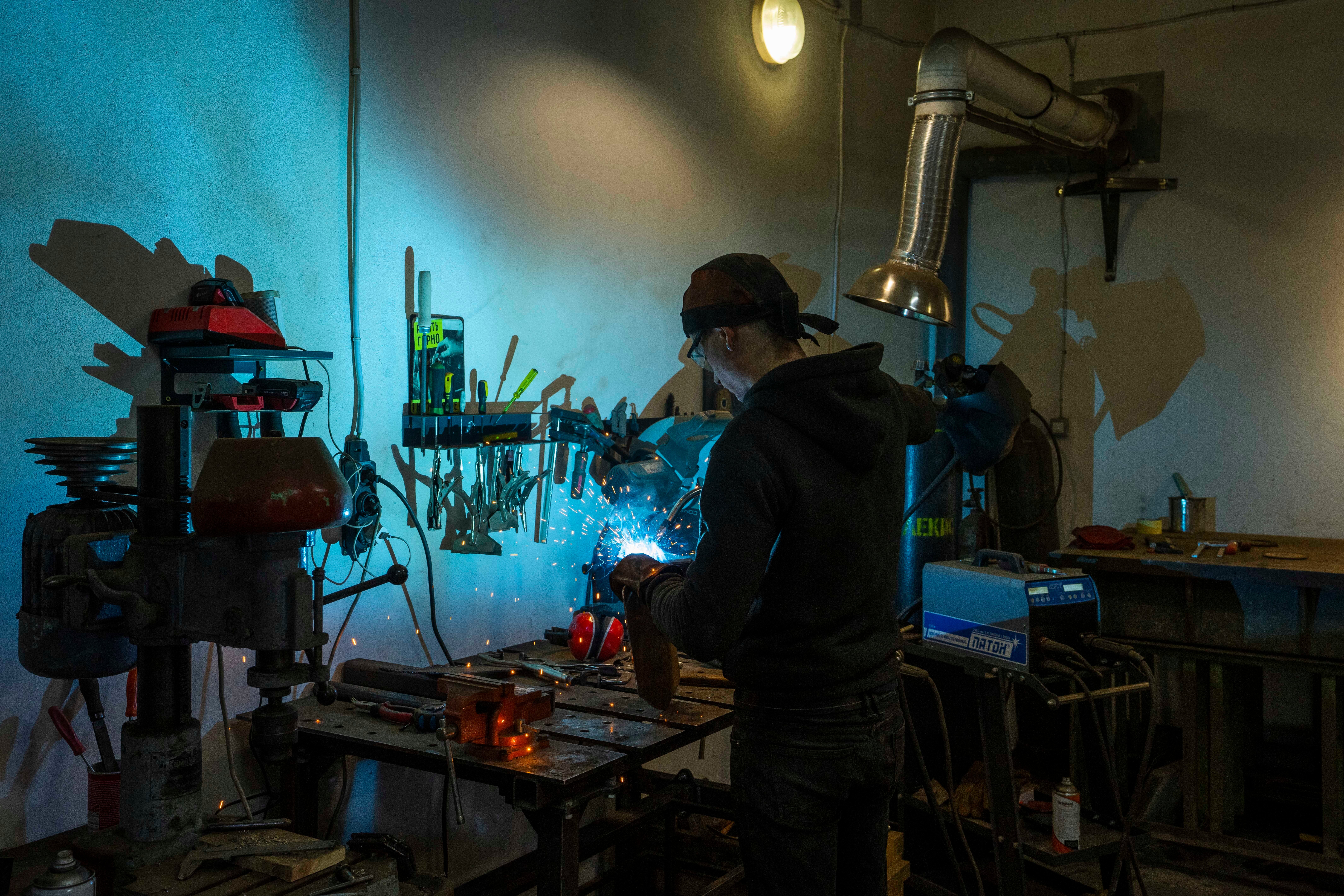 Russia Ukraine War Welding an Army