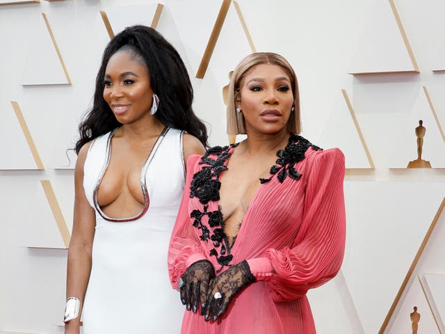 <p> Venus (left) and Serena Williams (right) on the red carpet at the 94th Academy Awards on 27 March 2022</p>