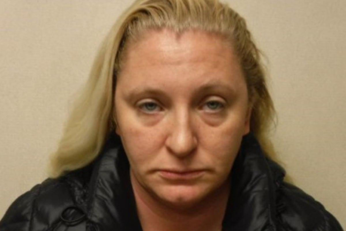 Woman killed her mother and sister and staged it to look like a murder ...