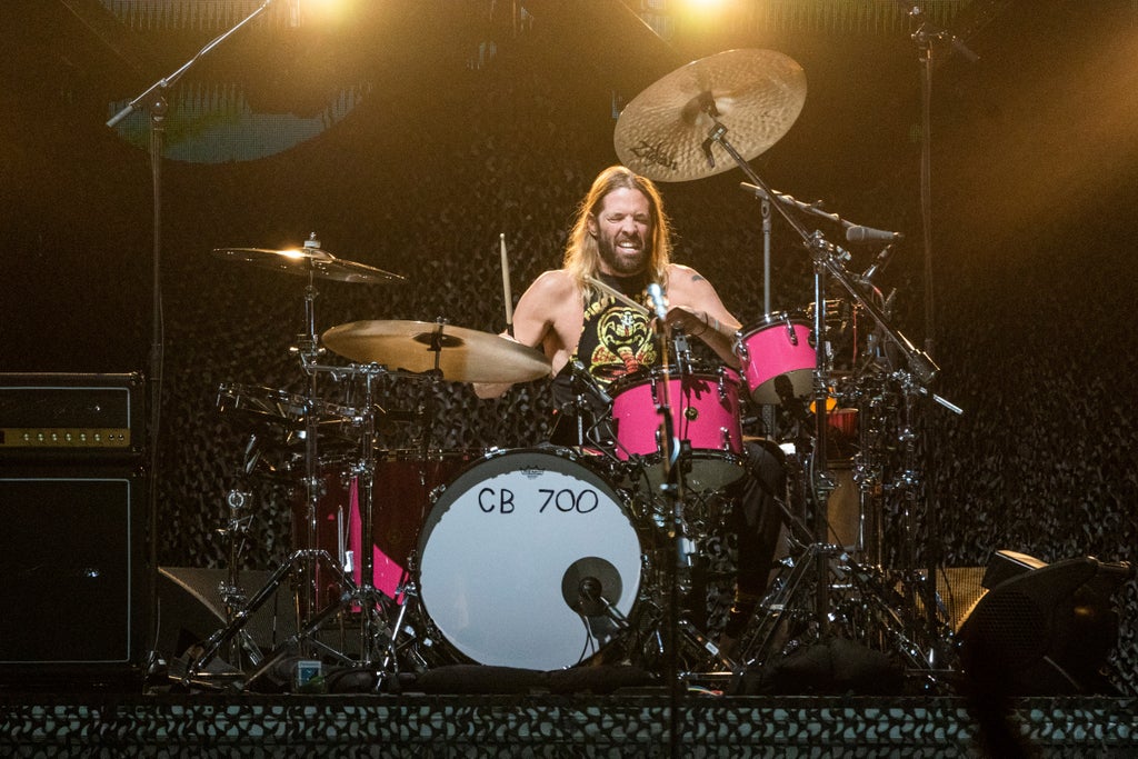 Foo Fighters cancel all dates following drummer's death 