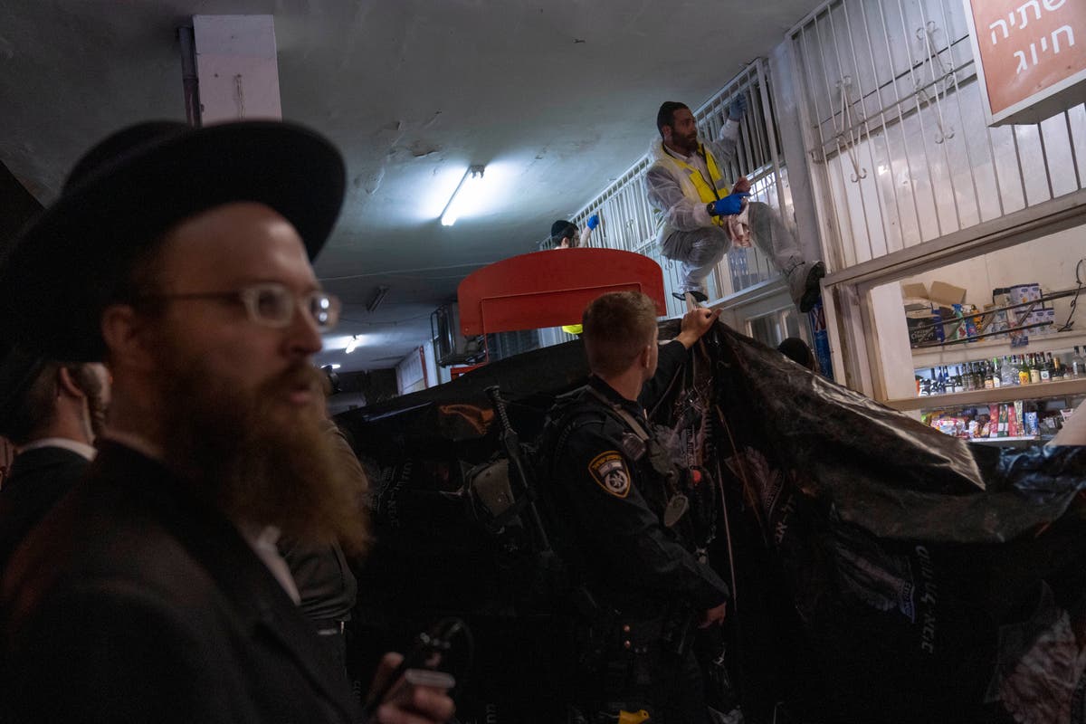 Israelis say gunman who killed 5 was West Bank Palestinian