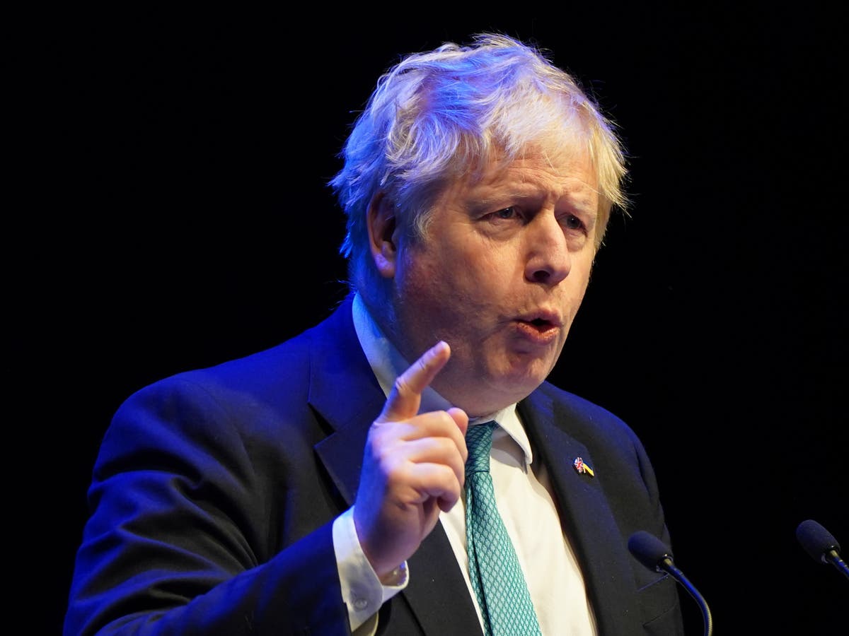 Boris Johnson jokes about Putin, Partygate and Trans row at Tory dinner Boris Johnson jokes about Putin, Partygate and Trans row at Tory dinner