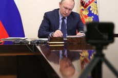 Boris Johnson agrees Putin should be in ‘dustbin of history’ and warns allies on sanctions