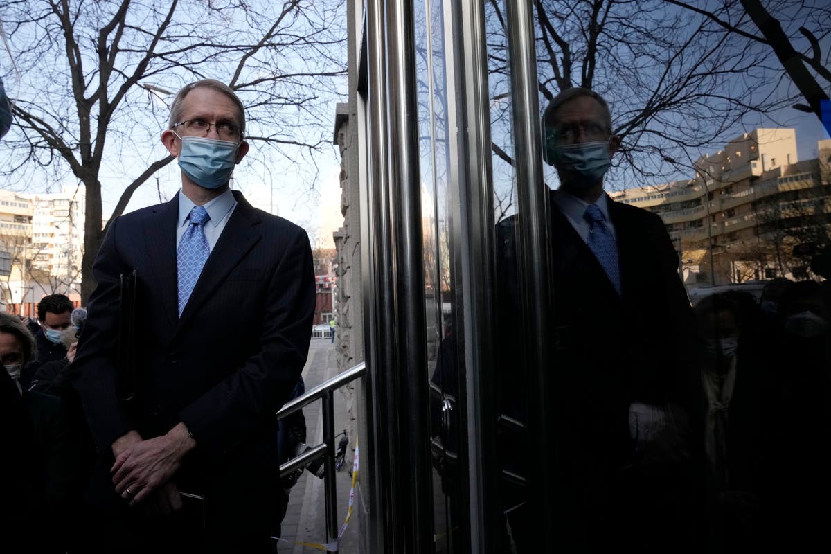 China opens espionage trial of Chinese Australian journalist