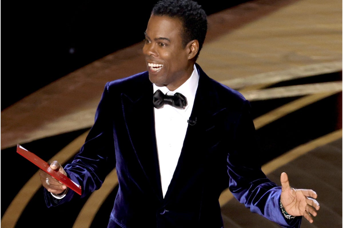 Chris Rock receives standing ovation at first comedy show since Oscars slap