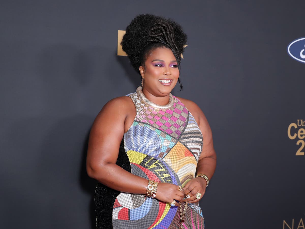 Be who you are on your terms': Lizzo, three-time Grammy winner, announces  shapewear brand 'Yitty