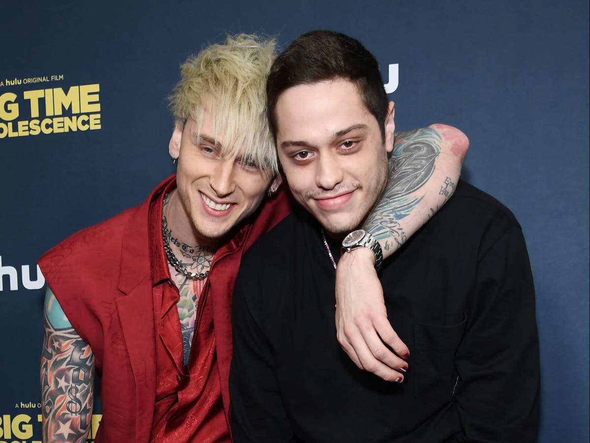 Pete Davidson ‘will absolutely’ be standing by Machine Gun Kelly’s side during wedding to Megan Fox