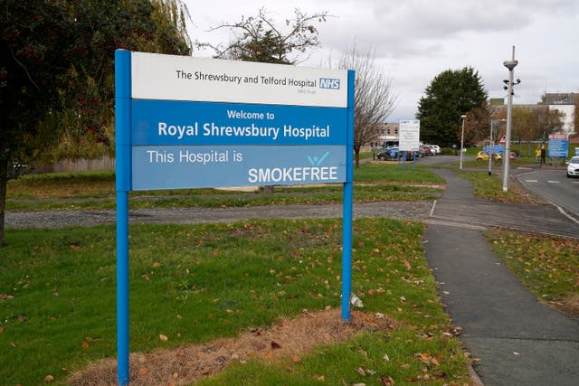 <p>Shrewsbury and Telford Hospital Trust facing police probe into 823 maternity cases </p>