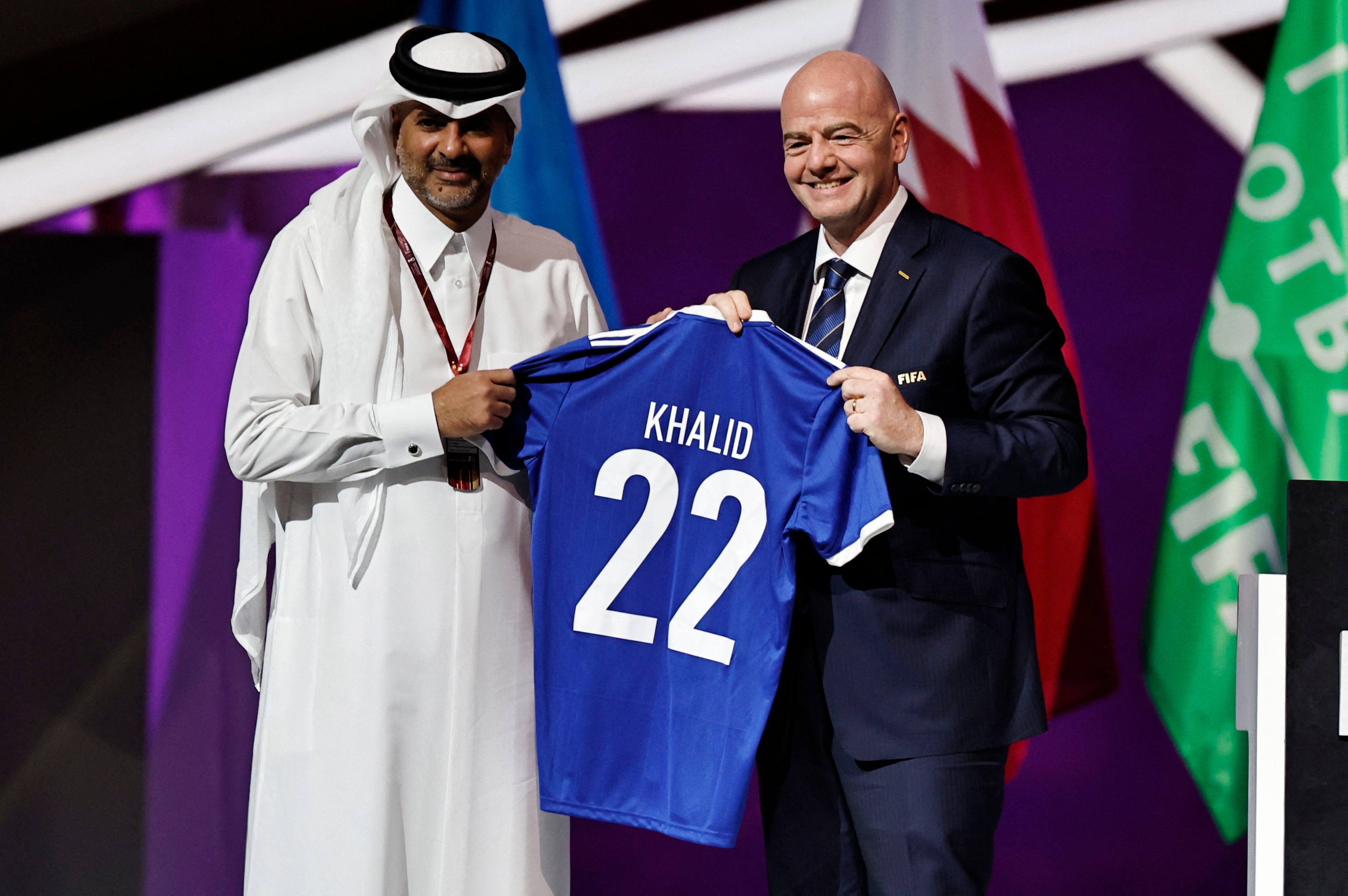 Fifa president Gianni Infantino poses with the prime minister of Qatar