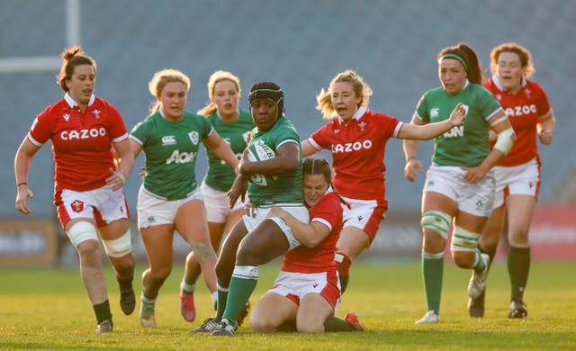 <p>Ireland and Wales lock horns in Cardiff </p>