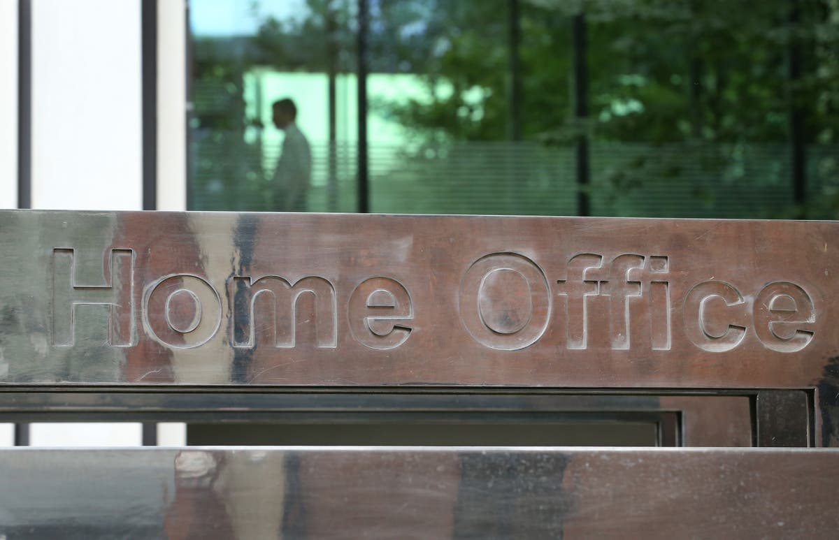 Home Office shuts down parts of UK visa system to divert resources to &lsquo;chaotic&rsquo; Ukraine scheme