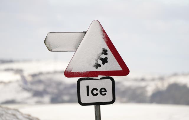 <p>A yellow weather warning for ice has been issued </p>