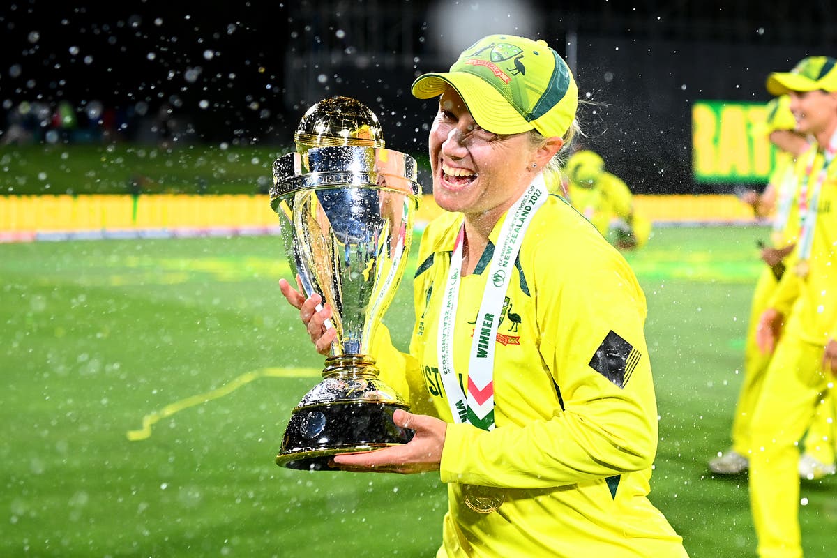 Smiling assassin Alyssa Healy provides enduring image from Australia’s