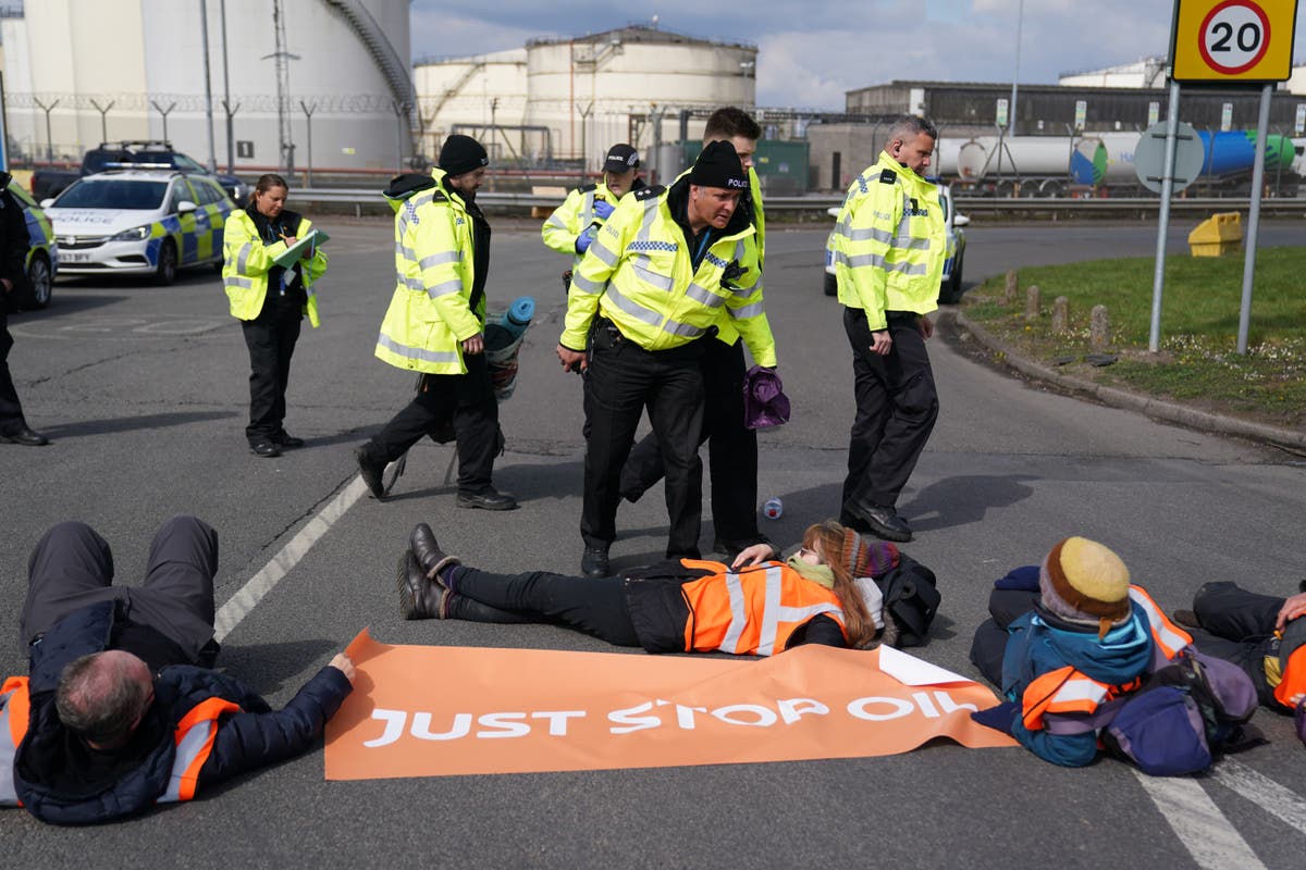 More than 200 arrests made at climate change protests