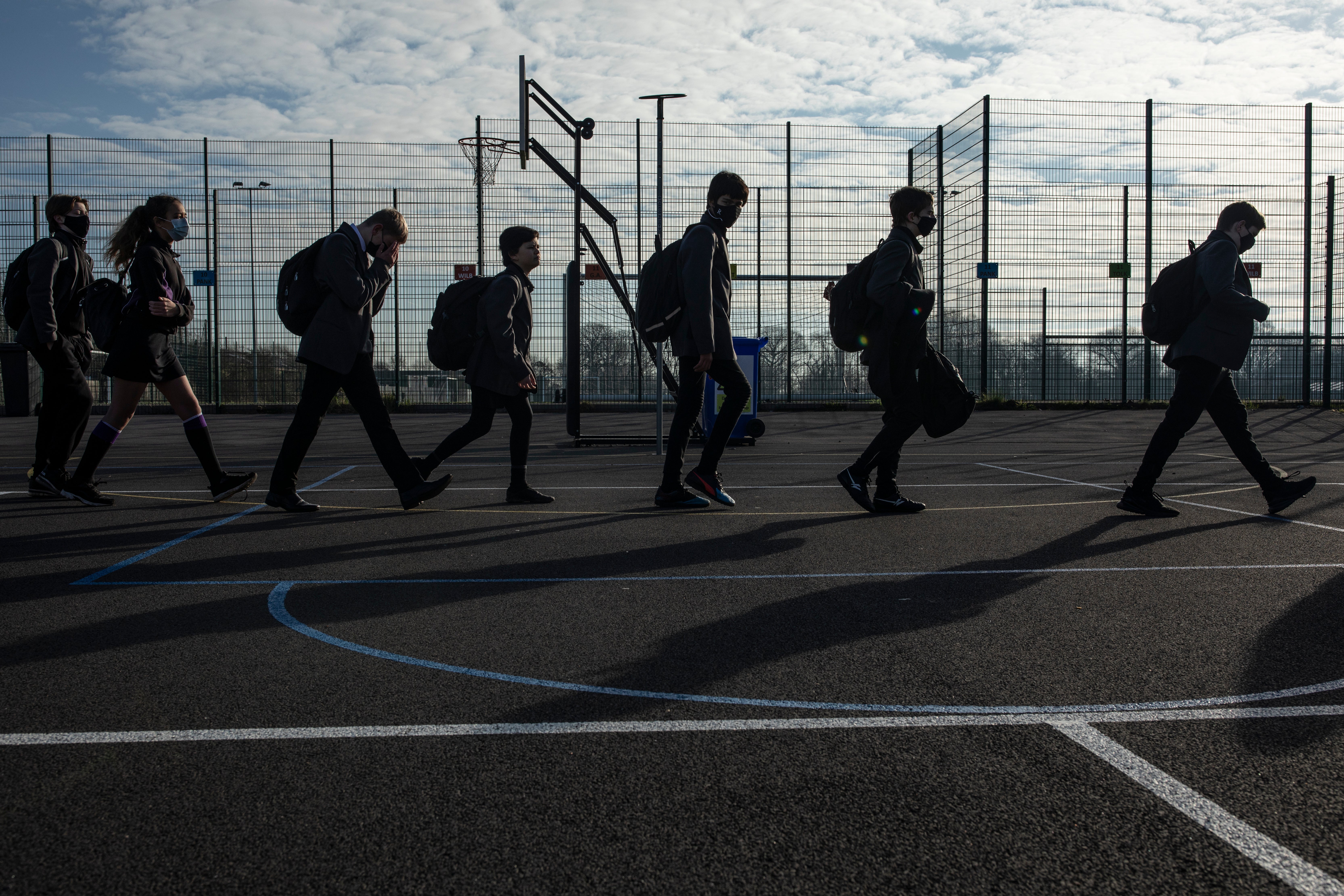 ‘Young people are being targeted on the internet or directly outside school,’ says ex-Met Police chief