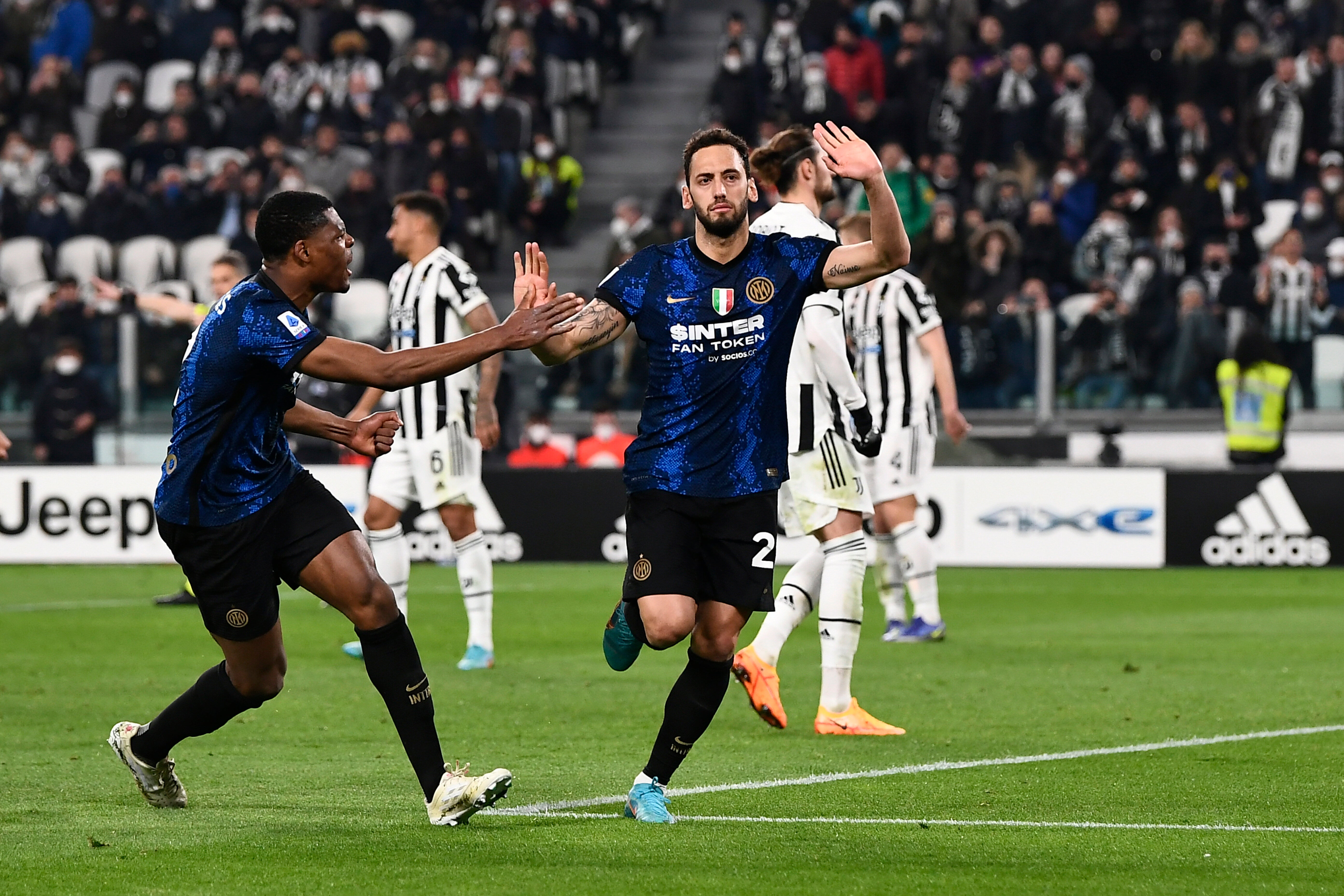 Hakan Calhanoglu scored the only goal as Inter Milan beat Juventus 1-0 (Fabio Ferrari/LaPresse via AP)