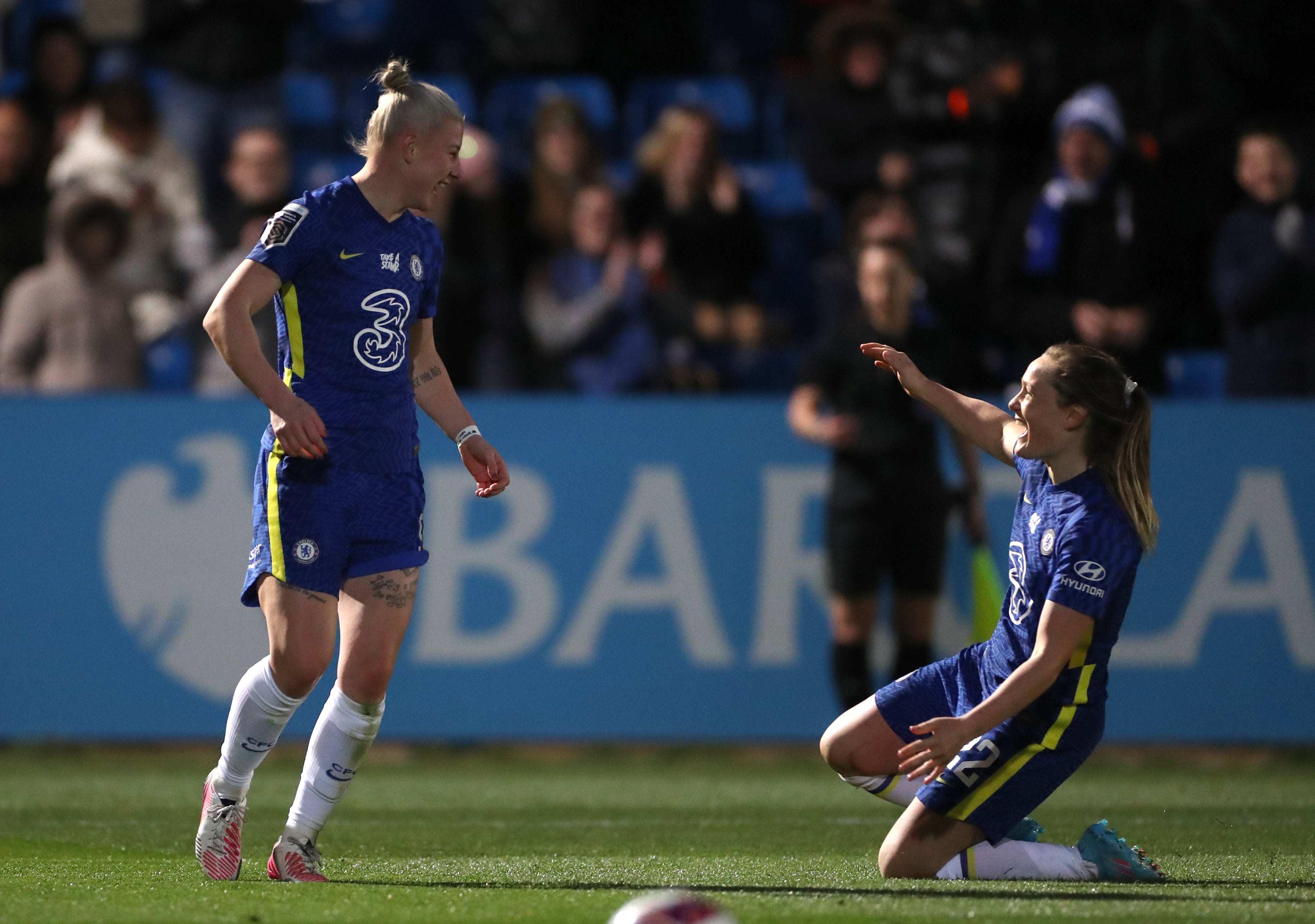 Chelsea recorded a 5-0 victory against Reading to go top of the WSL on Sunday night (Bradley Collyer/PA)