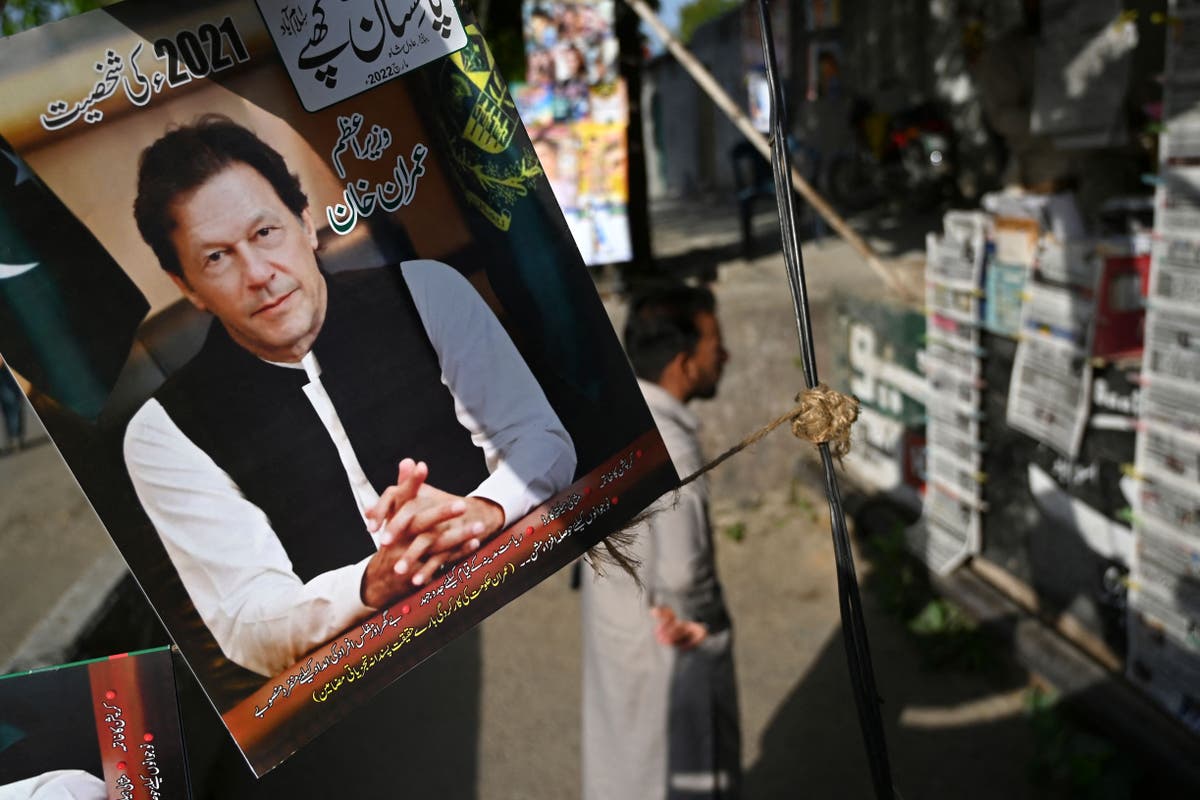 Pakistan president dissolves National Assembly after vote against Imran Khan thrown out
