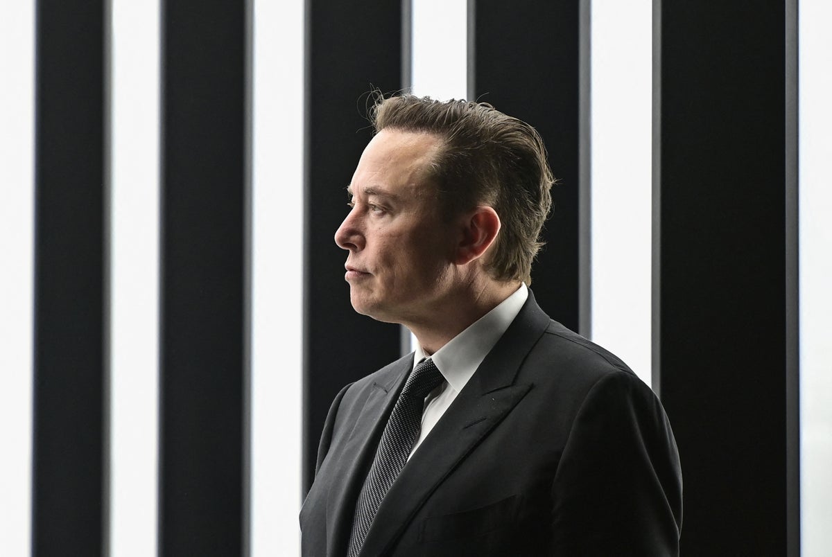 Republicans ask Elon Musk to reinstate Trump's Twitter ...