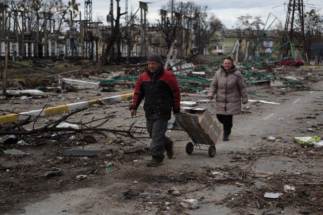 <p>El gobierno de Ucrania acusó a las fuerzas rusas de cometer una “masacre deliberada” al ocupar Bucha</p>