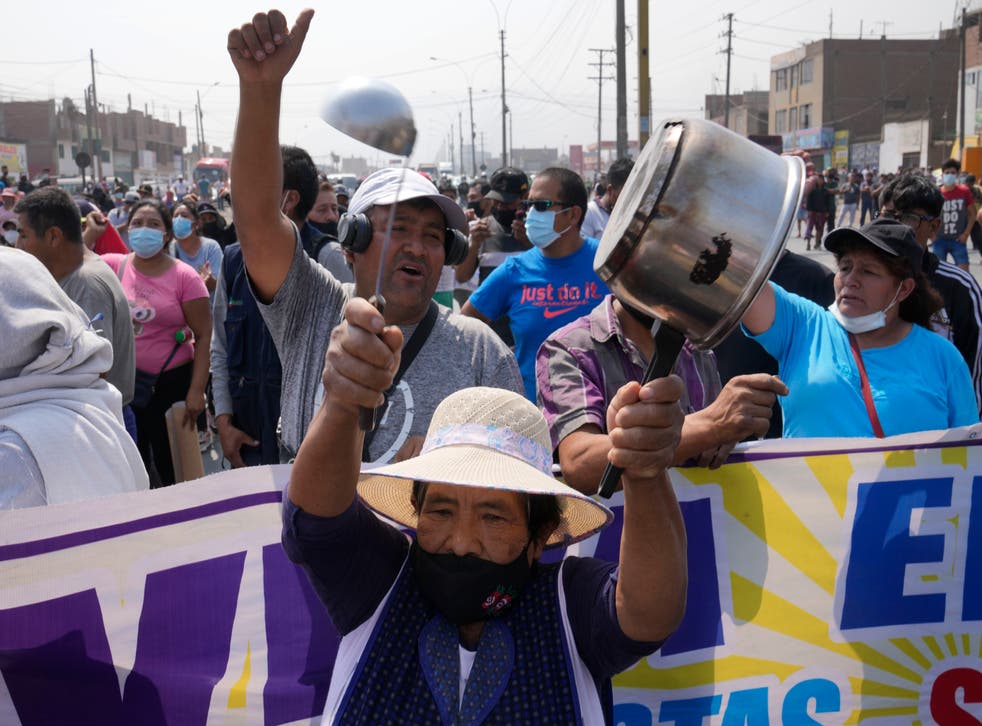 Perú decreta un toque de queda en Lima por protestas | Independent Español