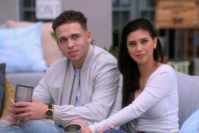 <p>Viewers are obsessed with Netflix’s new dating show The Ultimatum </p>