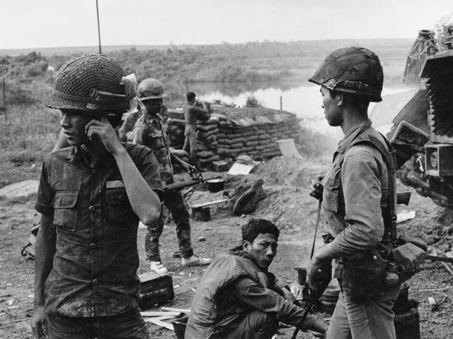 <p>Despite the ceasefire, the fighting continues in South Vietnam, 5 June 1974</p>