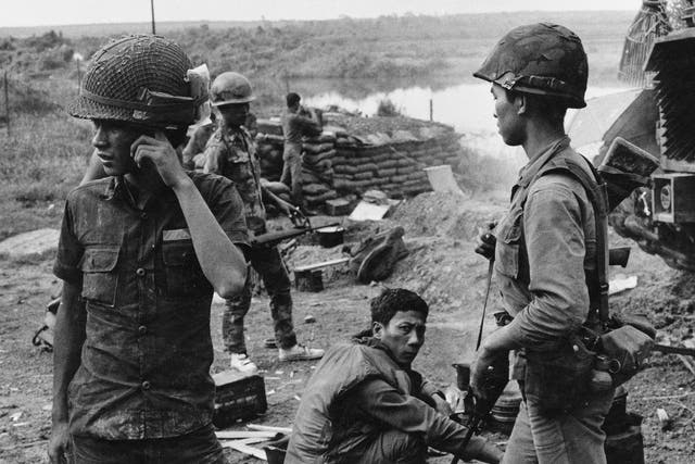 <p>Despite the ceasefire, the fighting continues in South Vietnam, 5 June 1974</p>