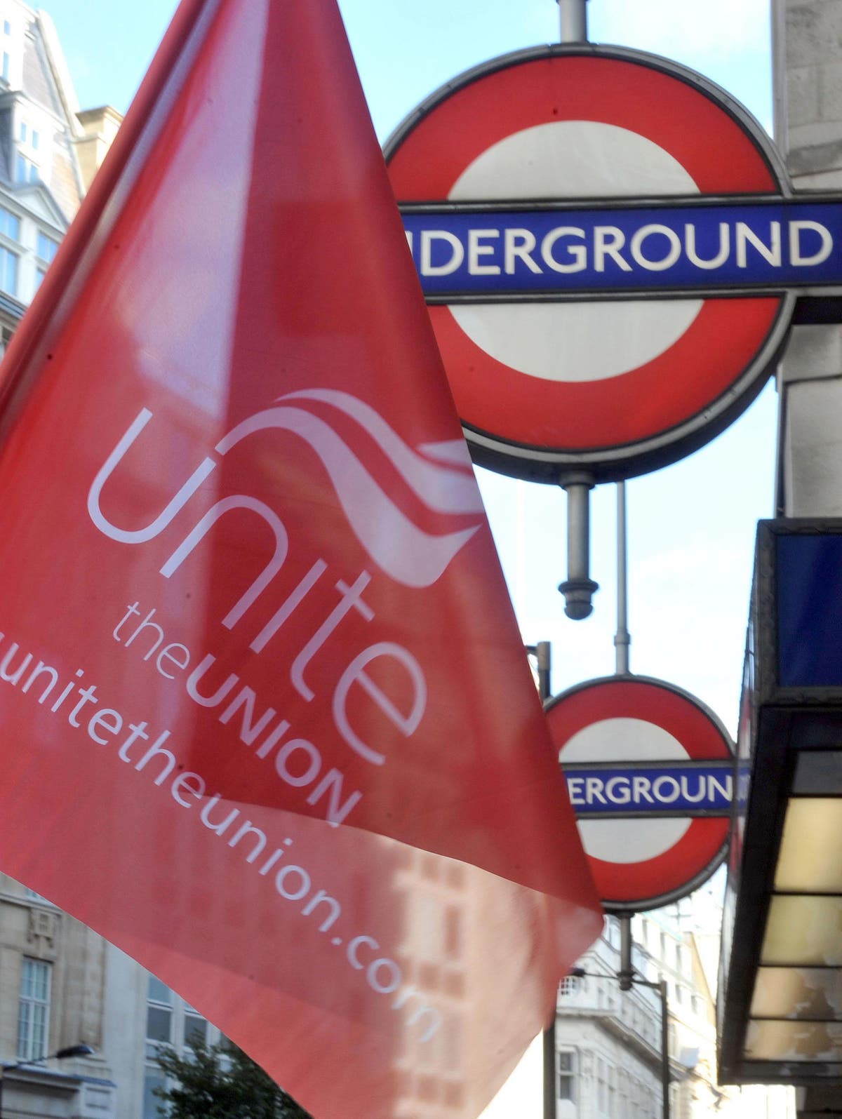 Unite headquarters searched as police investigate bribery and fraud allegations