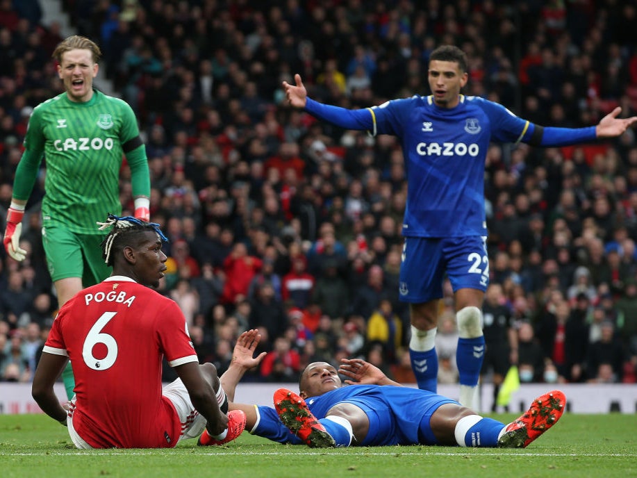 Everton and Manchester United meet on Saturday in the lunchtime kick-off