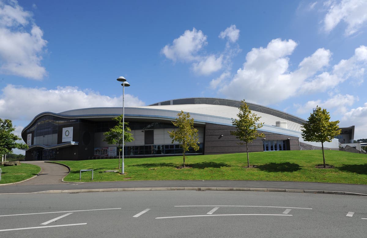 Emily Bridges &lsquo;dumped by email&rsquo; as British Cycling suspends transgender policy