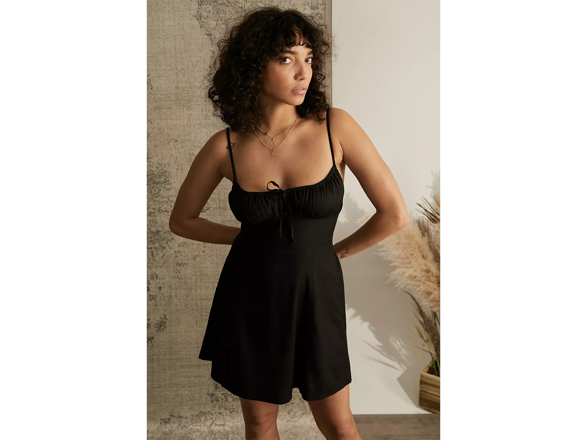 indybest-mini-black-dress-urban-outfitters.png