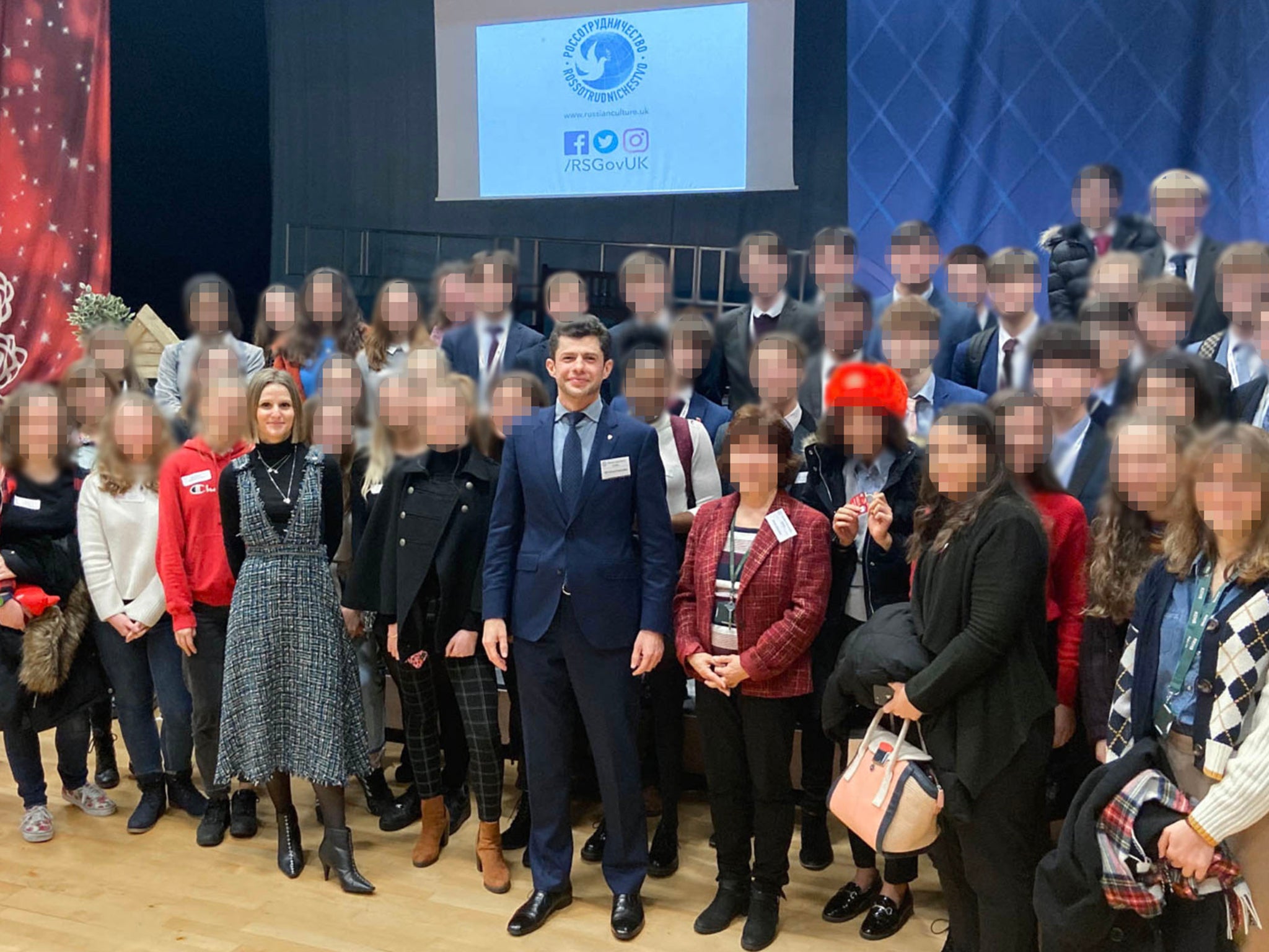 Rossotrudnichestvo’s UK head (centre) with attendees at the ‘Russian Conference’ at Oxford High School in 2019
