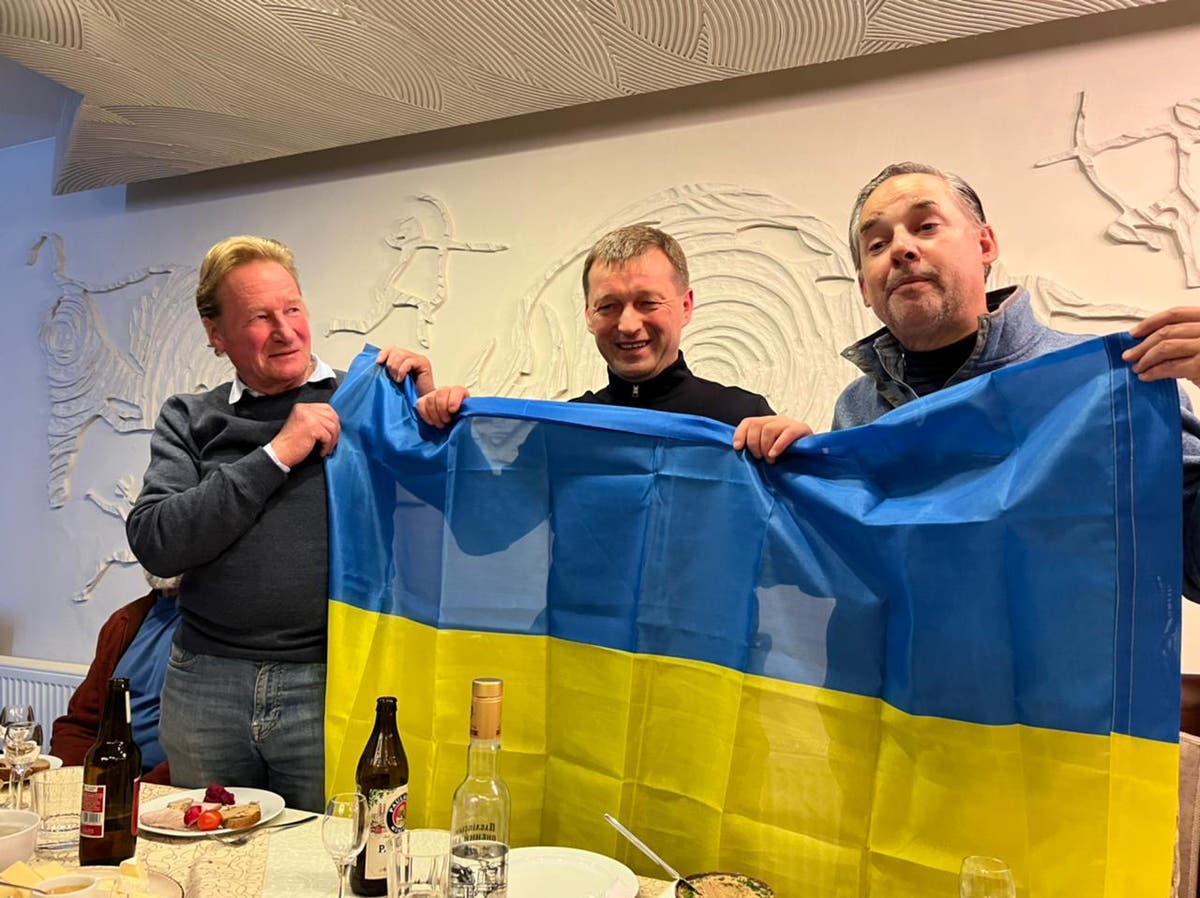 Briton drives ambulances and two tonnes of medical supplies to Ukraine