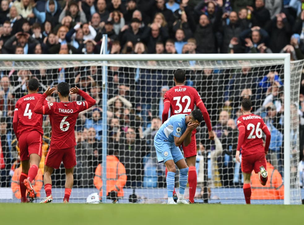 <p>Riyad Mahrez missed a chance to put Manchester City four points clear </p>