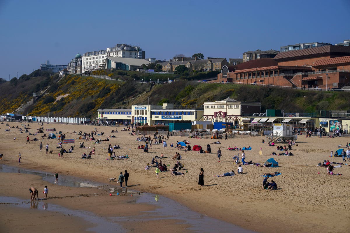 UK Easter weather: Britons to bask in 22C heat as country will be ...