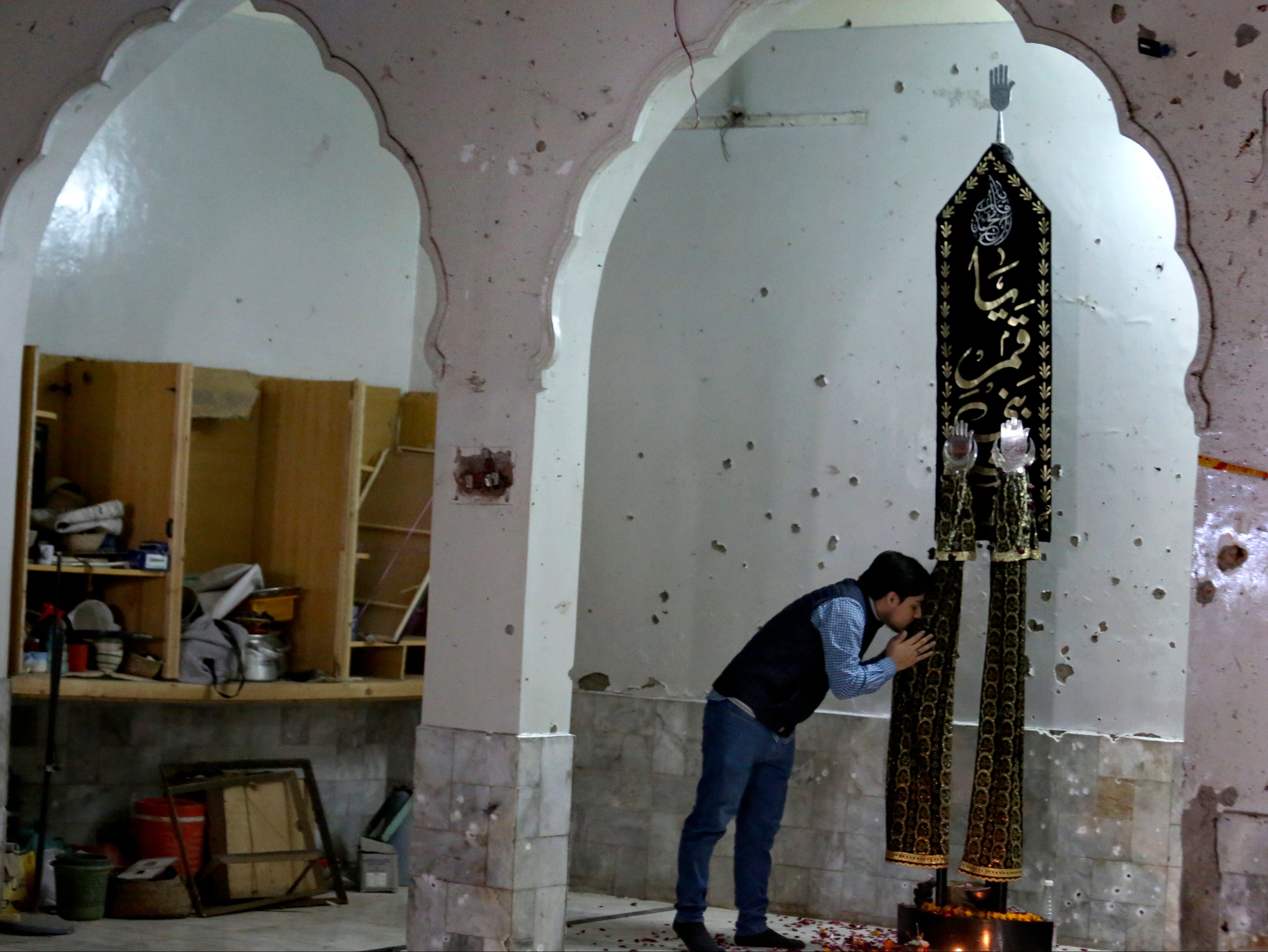 Kusha Kisaldar Shiite Mosque was the site of a suicide bombing