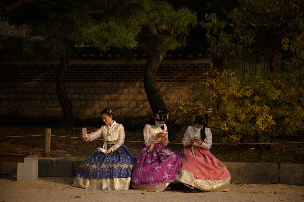 Hanbok-wearing will soon become part of a formal set of customs designated as ‘intangible cultural heritage’