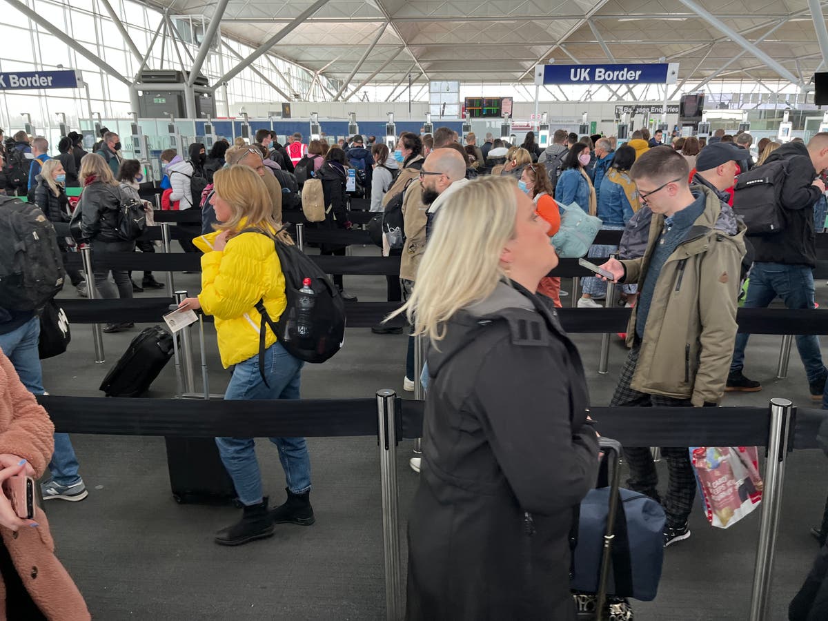 Airport chaos could remain for another year amid staff shortage, experts warn
