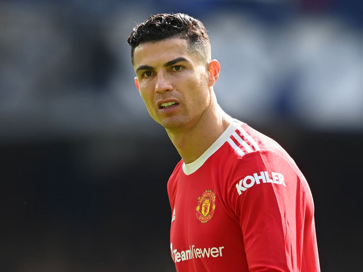 Cristiano Ronaldo: Mother of Everton fan who had phone smashed &lsquo;angered&rsquo; by Manchester United star&rsquo;s apology
