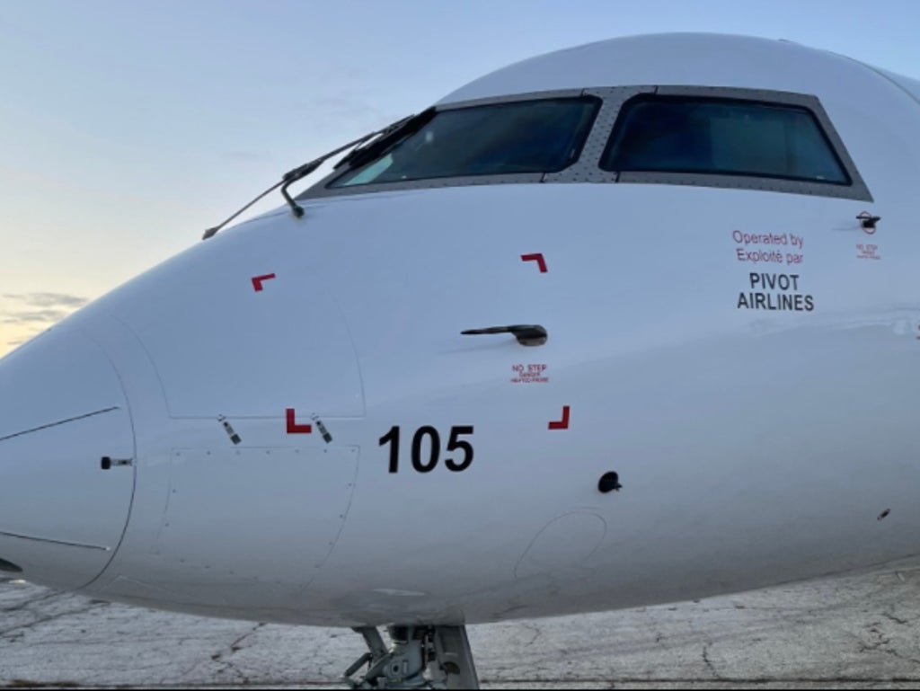 Tüm Kanadalı uçuş ekibi, uçakta büyük miktarda kokain bulunduğunu bildirdikten sonra hapse atıldı
