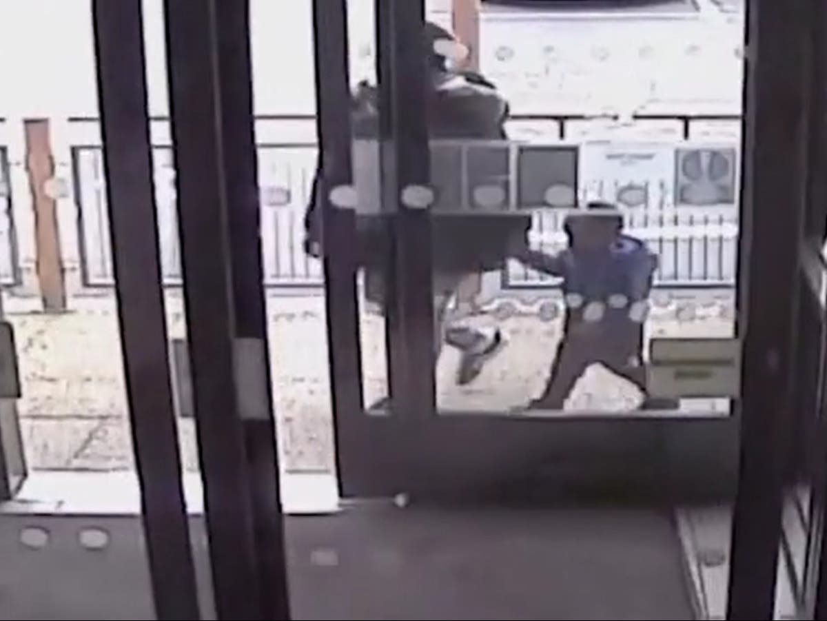 Kemarni Watson Darby murder: Toddler holds mother&rsquo;s hand in McDonald&rsquo;s hours before he&rsquo;s beaten to death