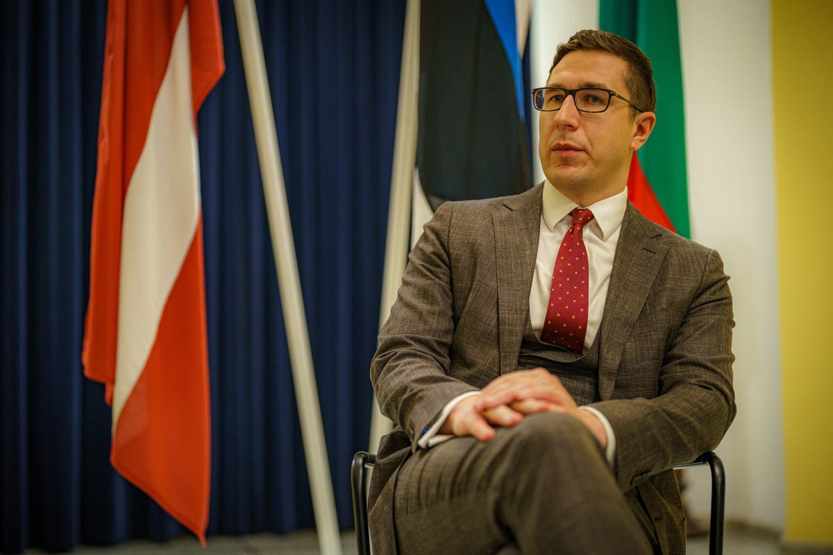 Estonian defence chief praises UK for Nato support but calls for extra troops