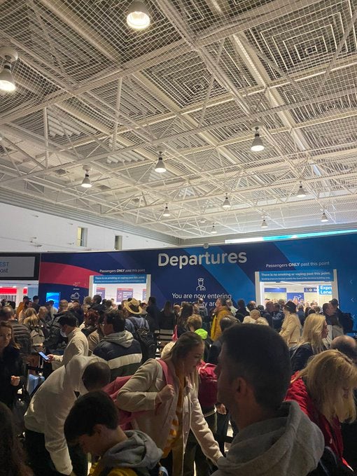 Waiting lines at Birmingham Airport (Joe Clifford/Twitter)