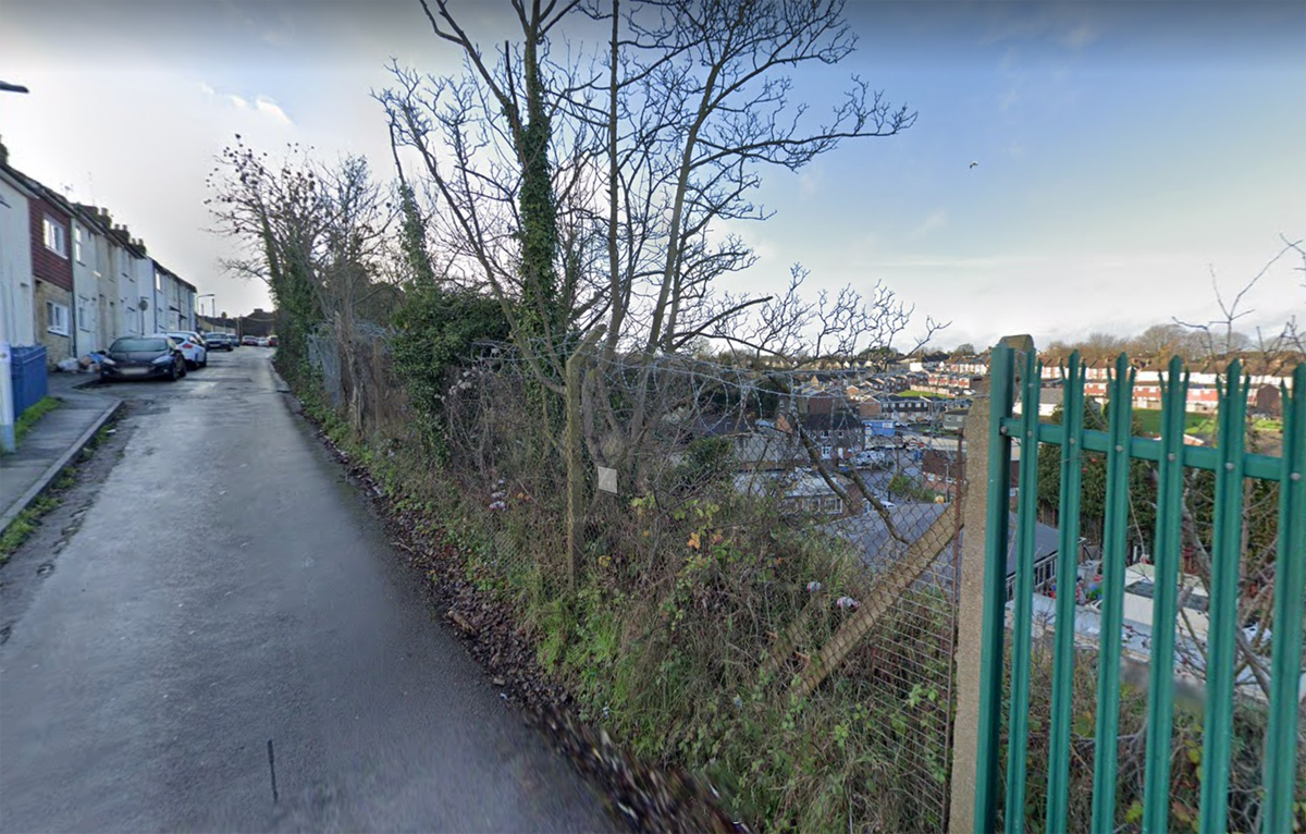 Chatham &lsquo;murder&rsquo;: Four teenagers arrested after man dies &lsquo;falling from height&rsquo;