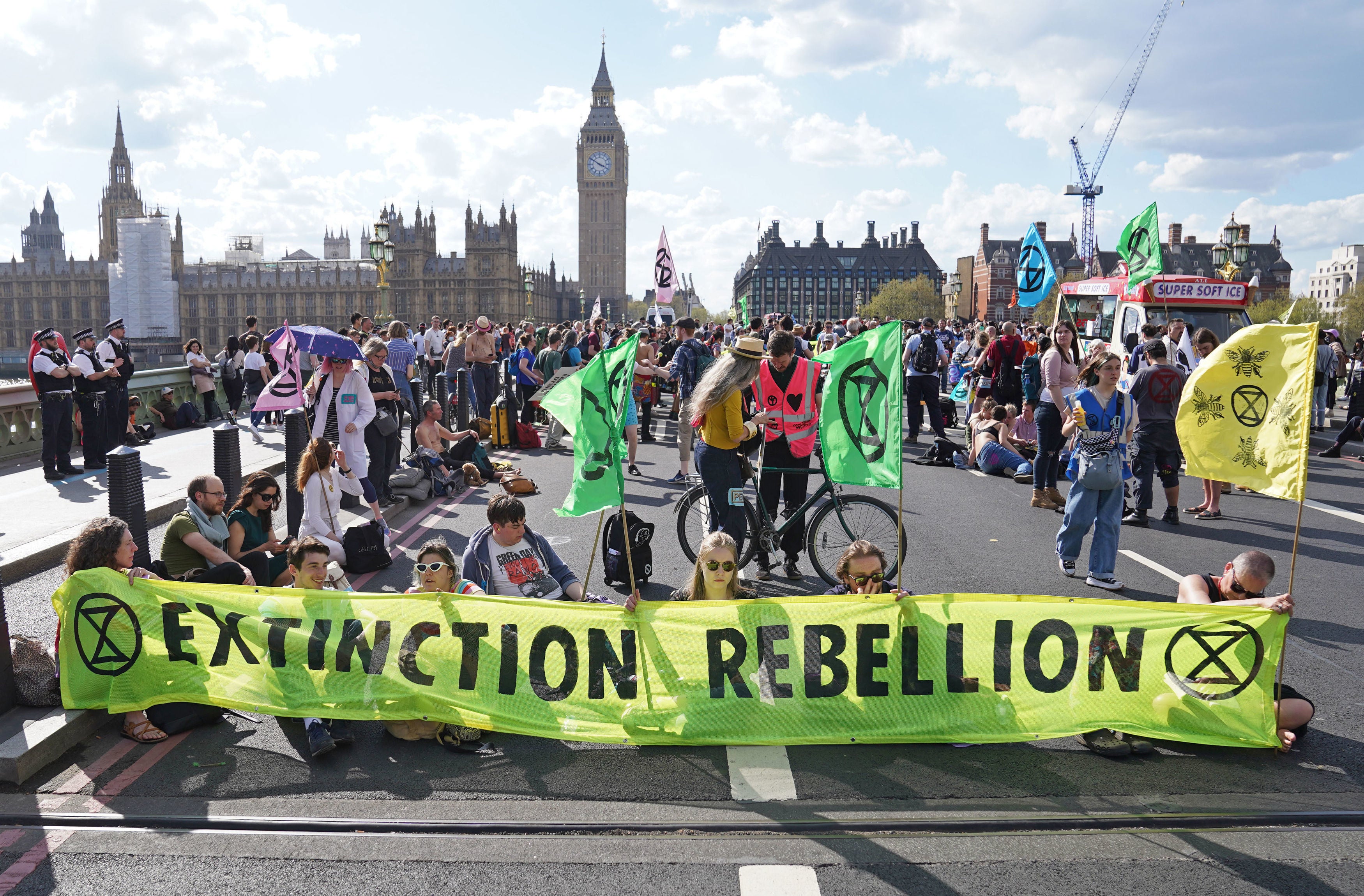 Extinction Rebellion protesters block off Westminster bridge