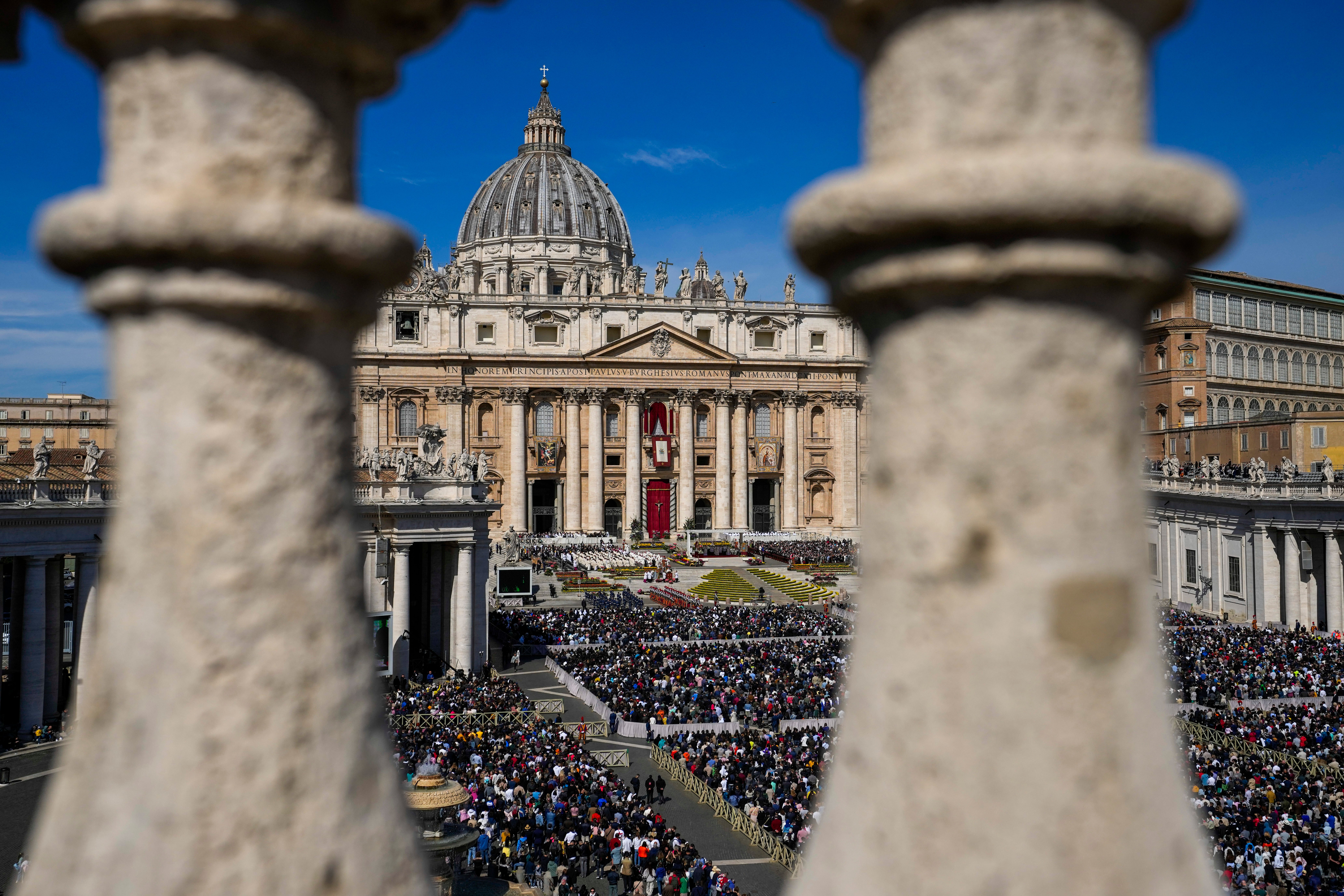 APTOPIX Vatican Pope Easter Sunday