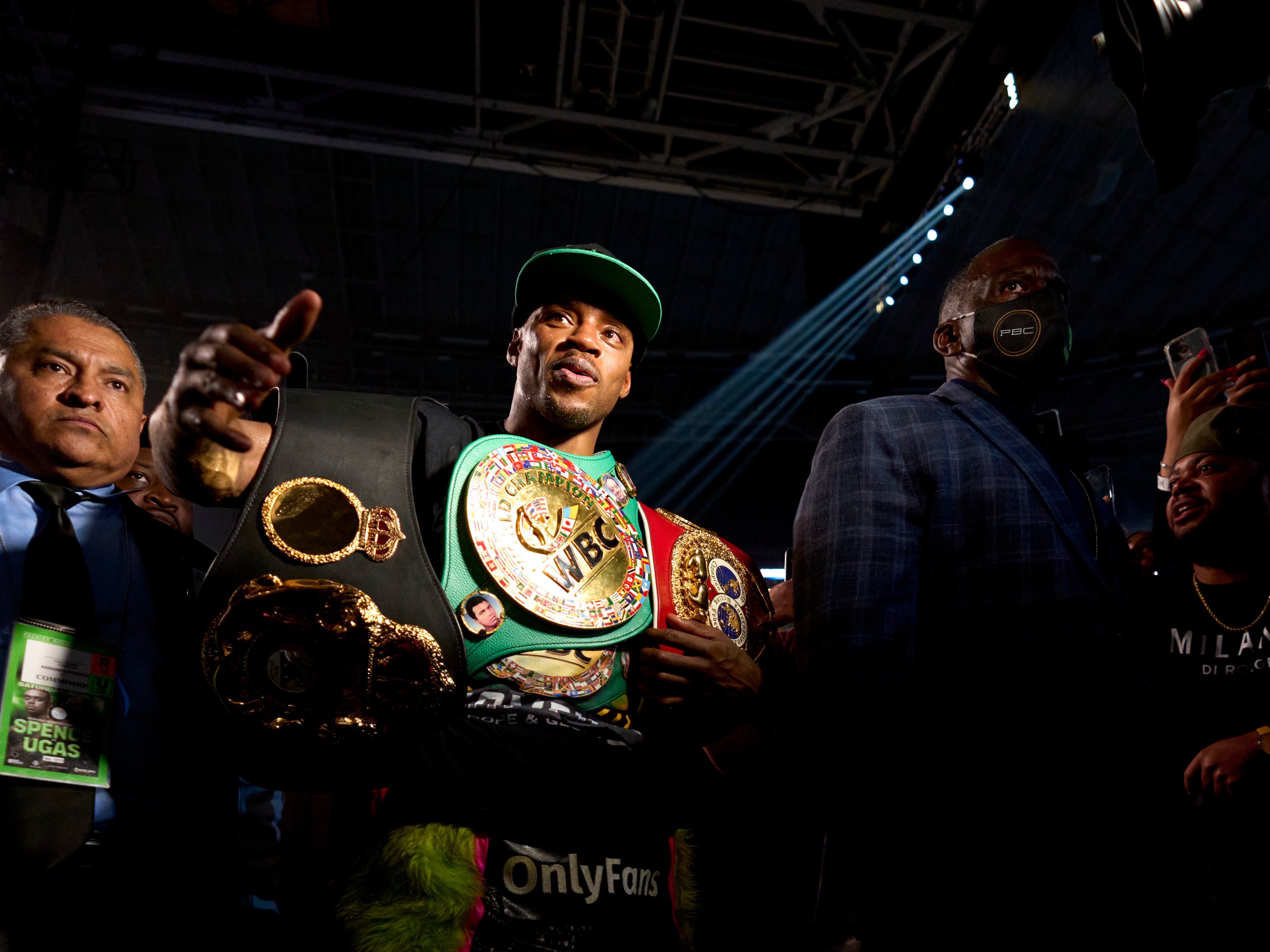 <p>Errol Spence Jr leaves AT&T Stadium with another welterweight belt</p>