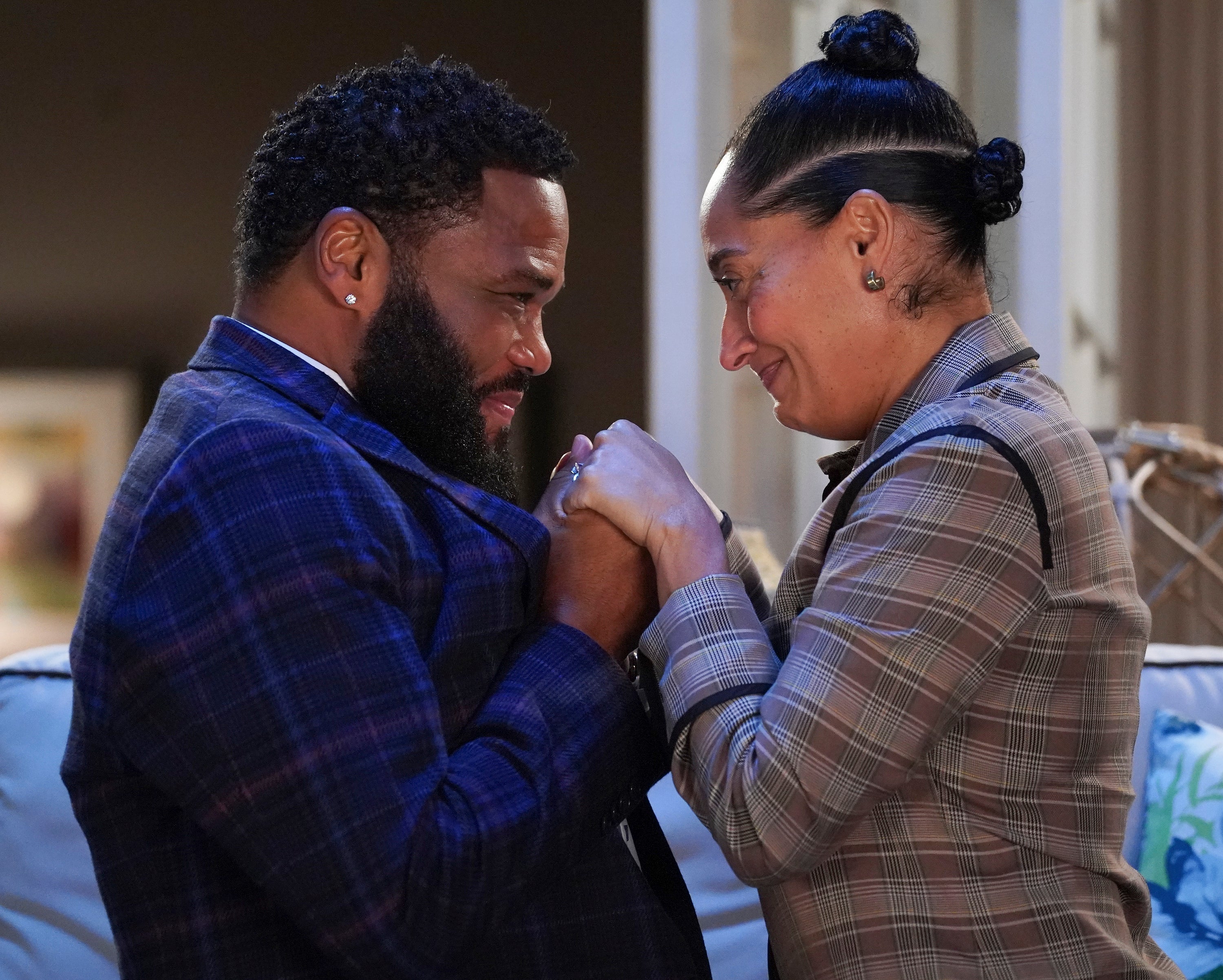 Anthony Anderson and Tracee Ellis Ross in ‘Black-ish’