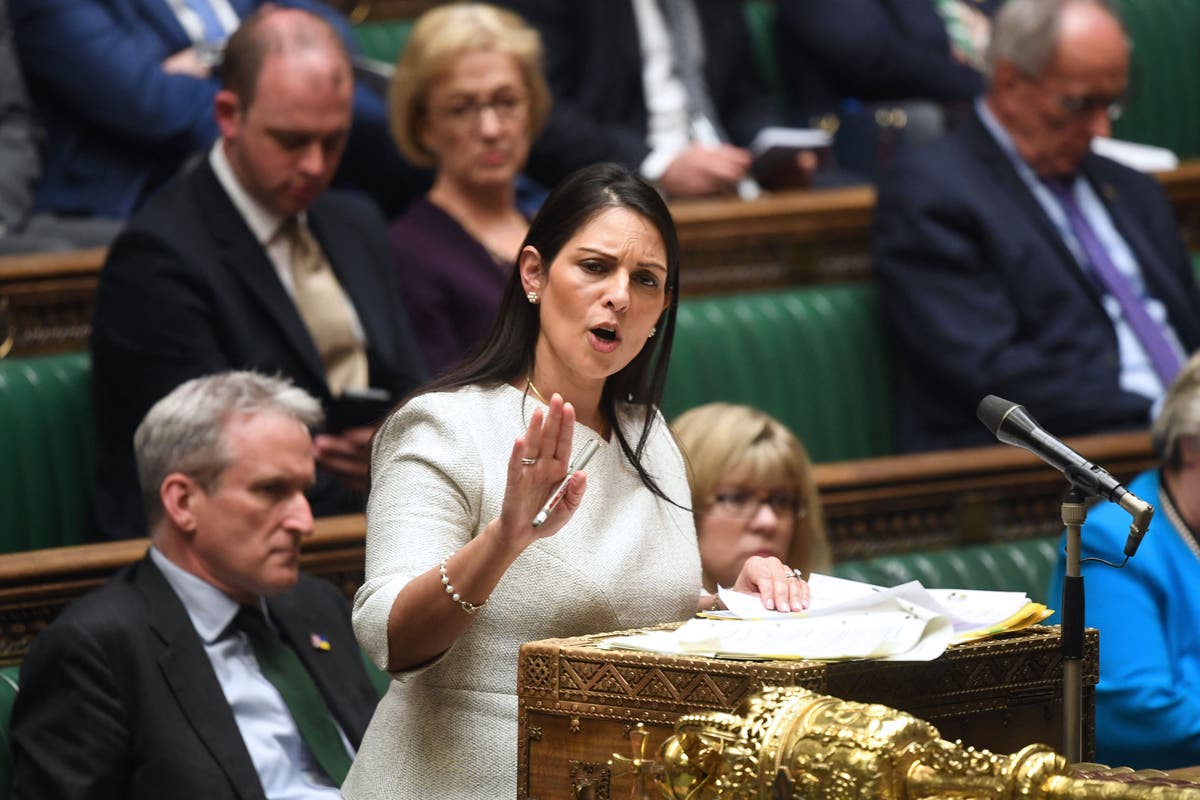 Tory MPs reject bid to give parliament say over asylum offshoring amid backlash to Rwanda deal